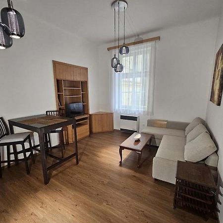 Sweet Apartment In The Heart Of Прага Екстер'єр фото
