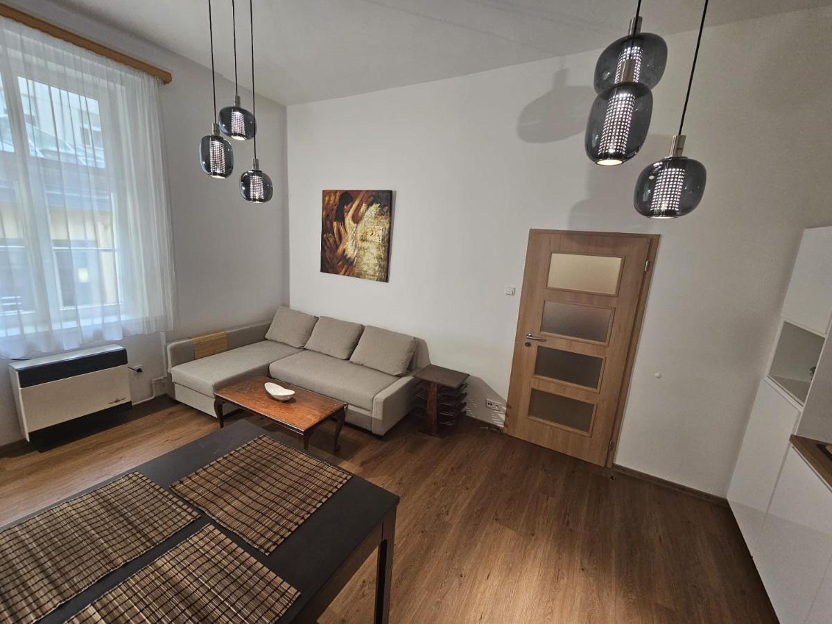 Sweet Apartment In The Heart Of Прага Екстер'єр фото